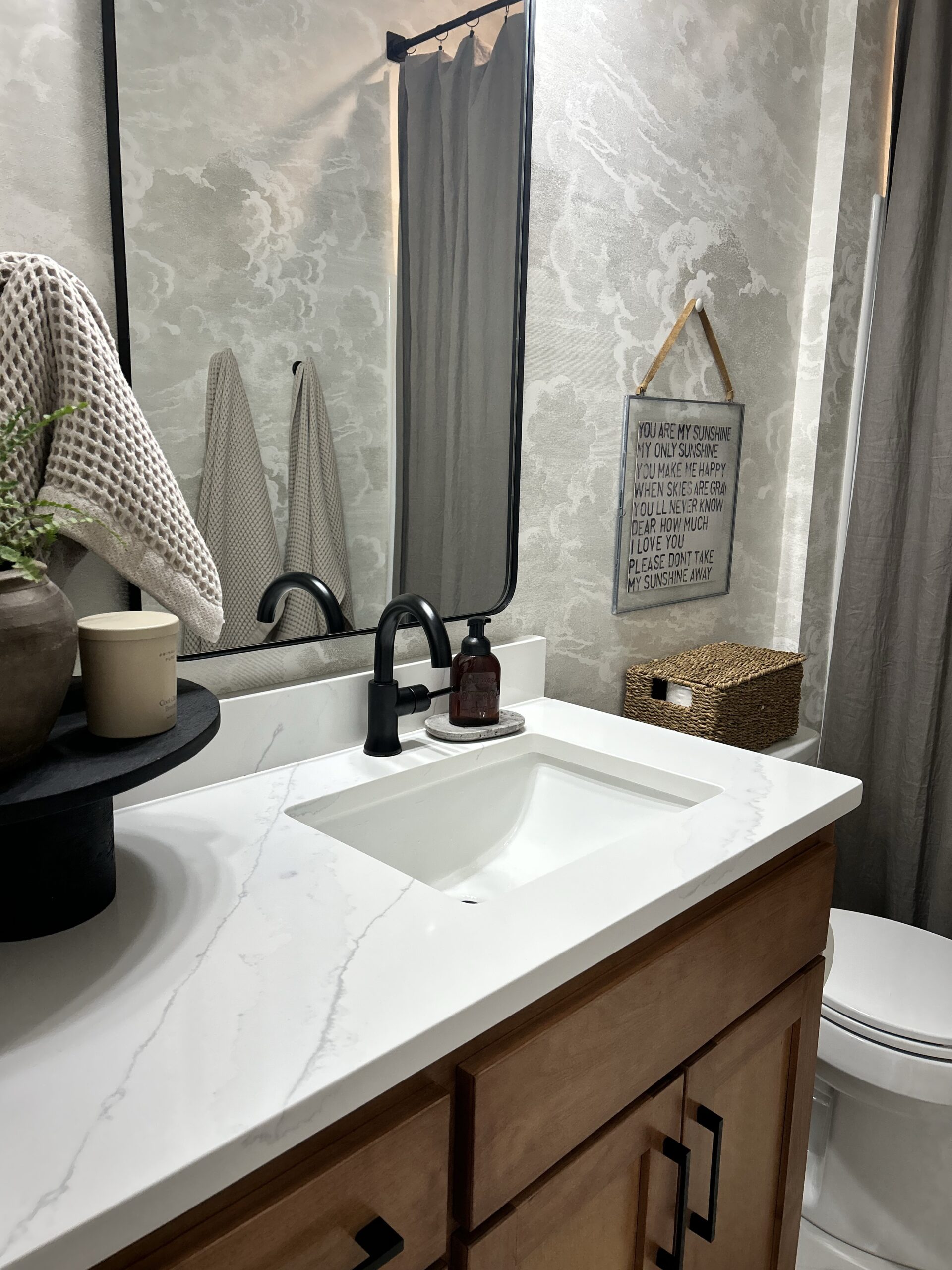 Neutral Powder Bath Refresh: Small Space, Big Impact